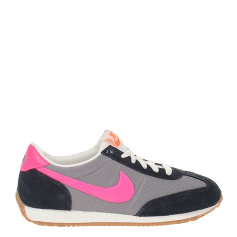 grijze nike sneakers dames|Dames Grijs Schoenen .